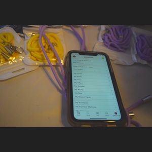 Phone Universal holder lanyard 28” Never Lose Your phone Works with your Case